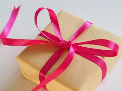 Gifts & Collectibles